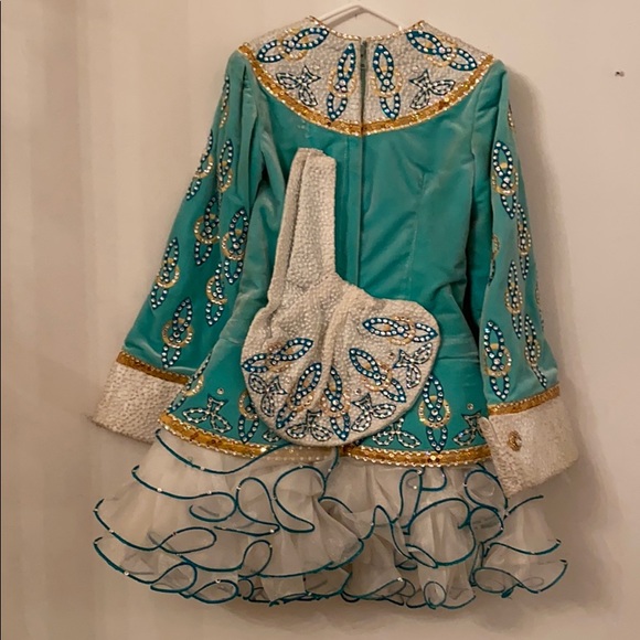 Seafoam green Irish step dress. - Picture 8 of 10